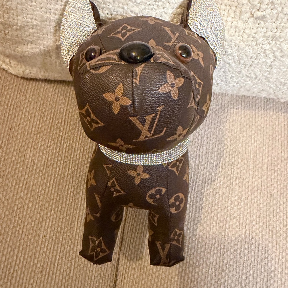 Luxury-Inspired Brown Monogram Dog Accessory with Crystal-Embellished Ears - Picture 4 of 5